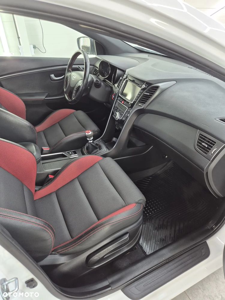 Hyundai i30 1.6 T GDI Turbo - 19