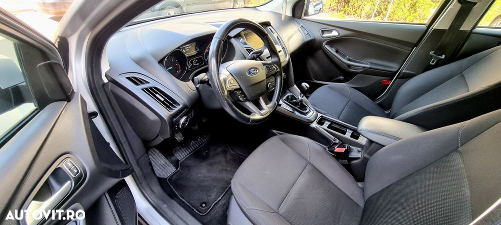Ford Focus - 5