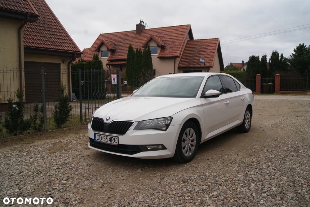 Skoda Superb - 2
