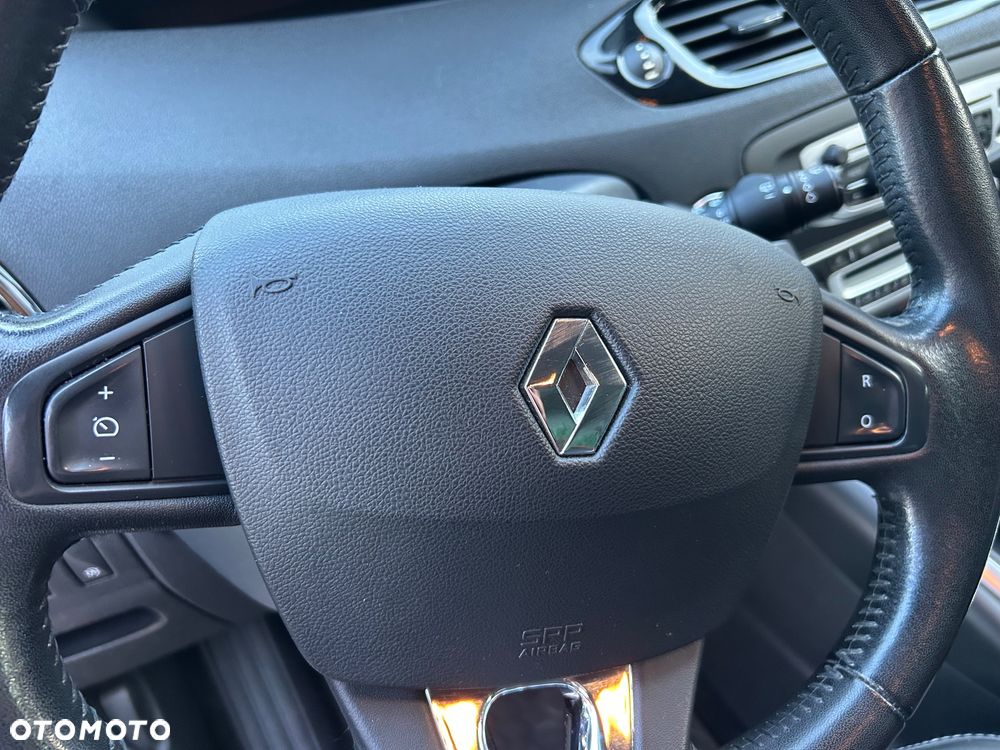 Renault Scenic - 17