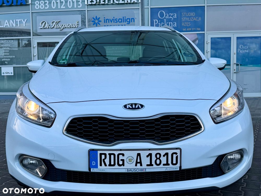 Kia Ceed - 14
