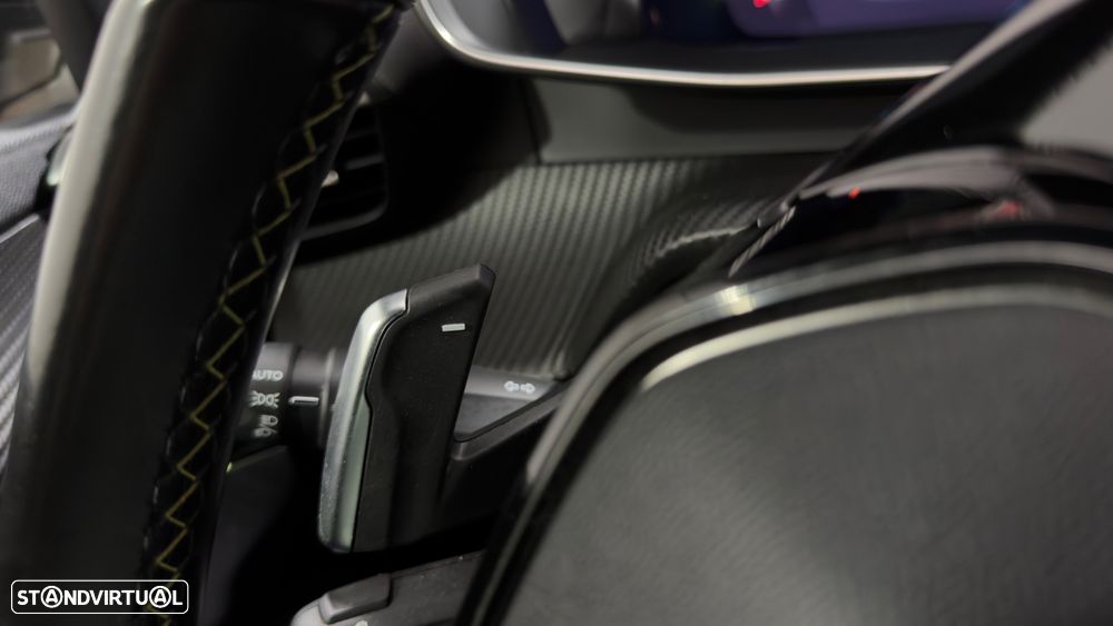 Peugeot 2008 PureTech 155 EAT8 GT - 21