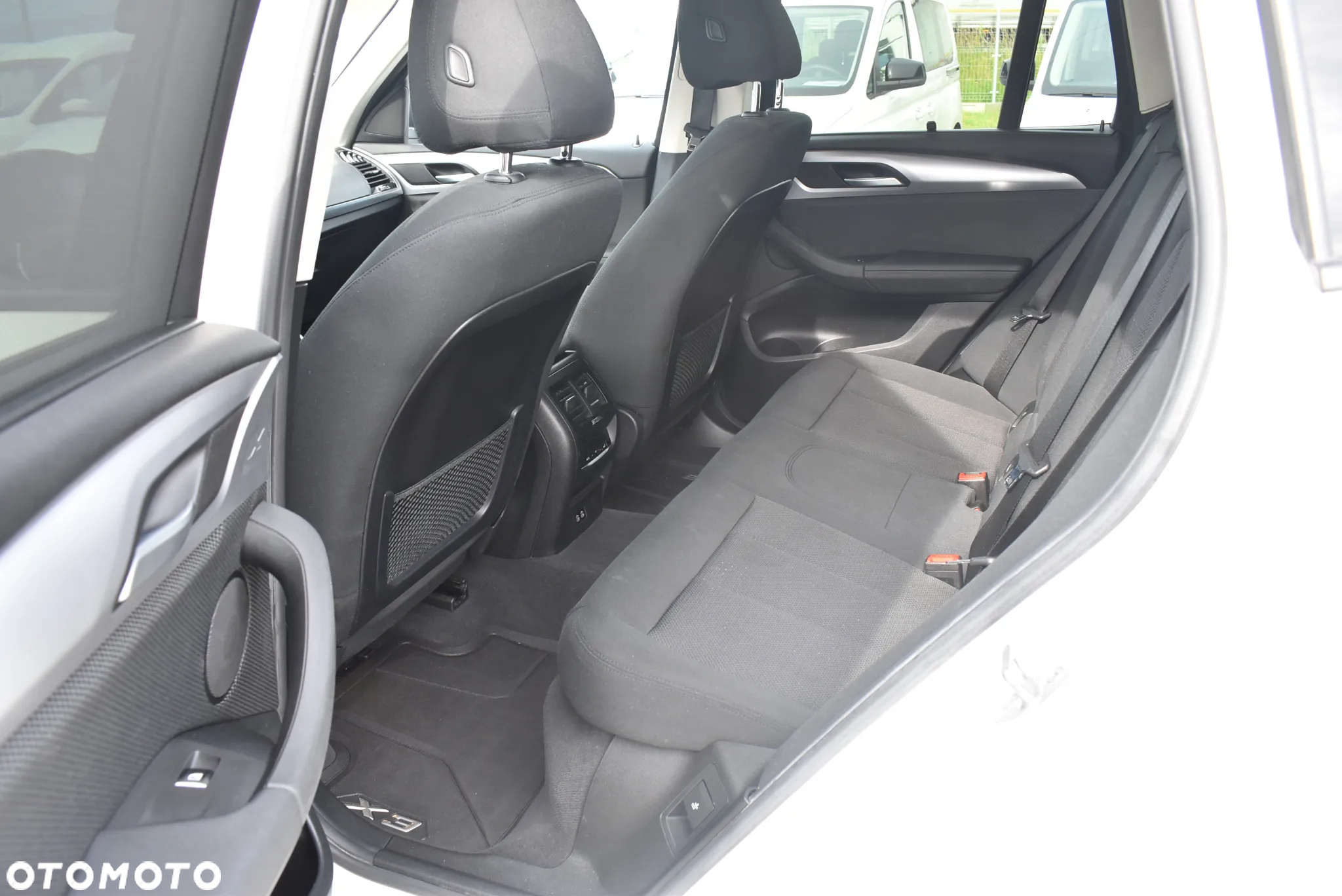 BMW X3 xDrive20i GPF - 11