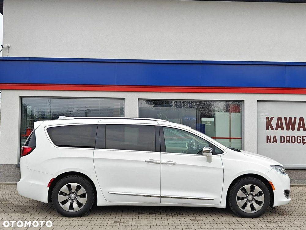 Chrysler Pacifica - 7