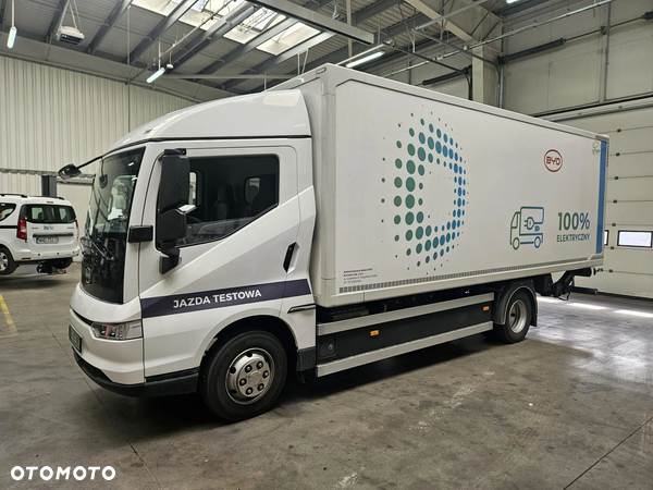 BYD ETM6