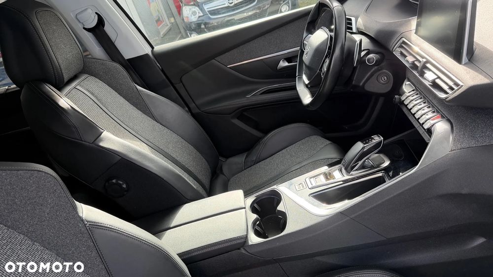 Peugeot 5008 - 18