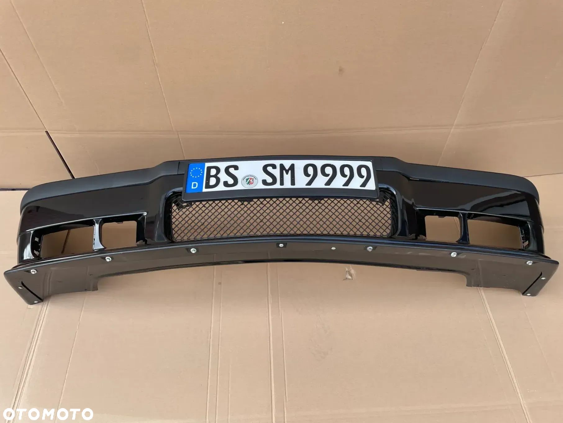 BMW E36 M PAKIET M3 przód przedni zderzak czarny schwartz cosmosschwartz 303 w kolor bez malowania * inne * - 1
