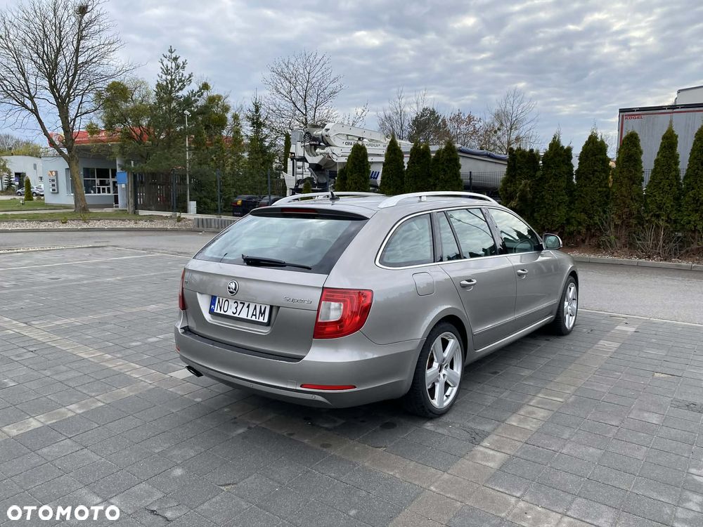 Skoda Superb 2.0 TDI Comfort - 6