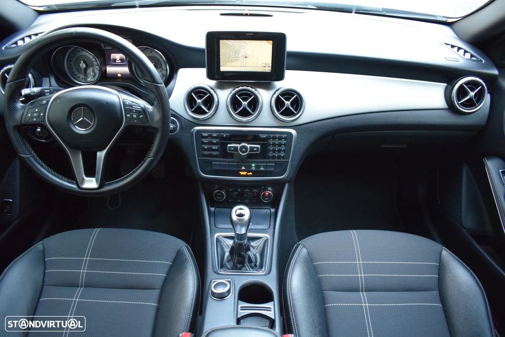 Mercedes-Benz GLA 180 CDI Urban - 8
