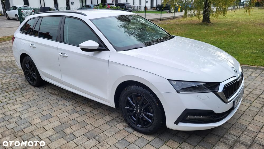 Skoda Octavia 2023 photo 3