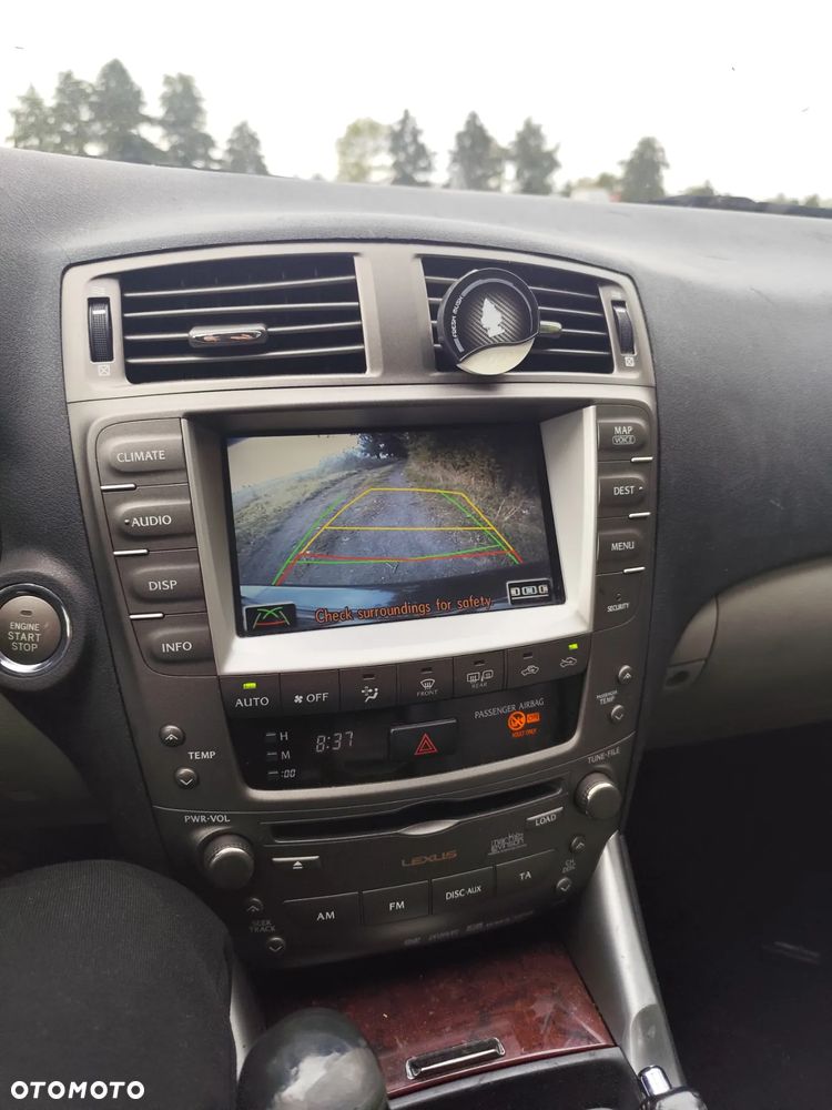 Lexus IS 220d Executive Line - 11