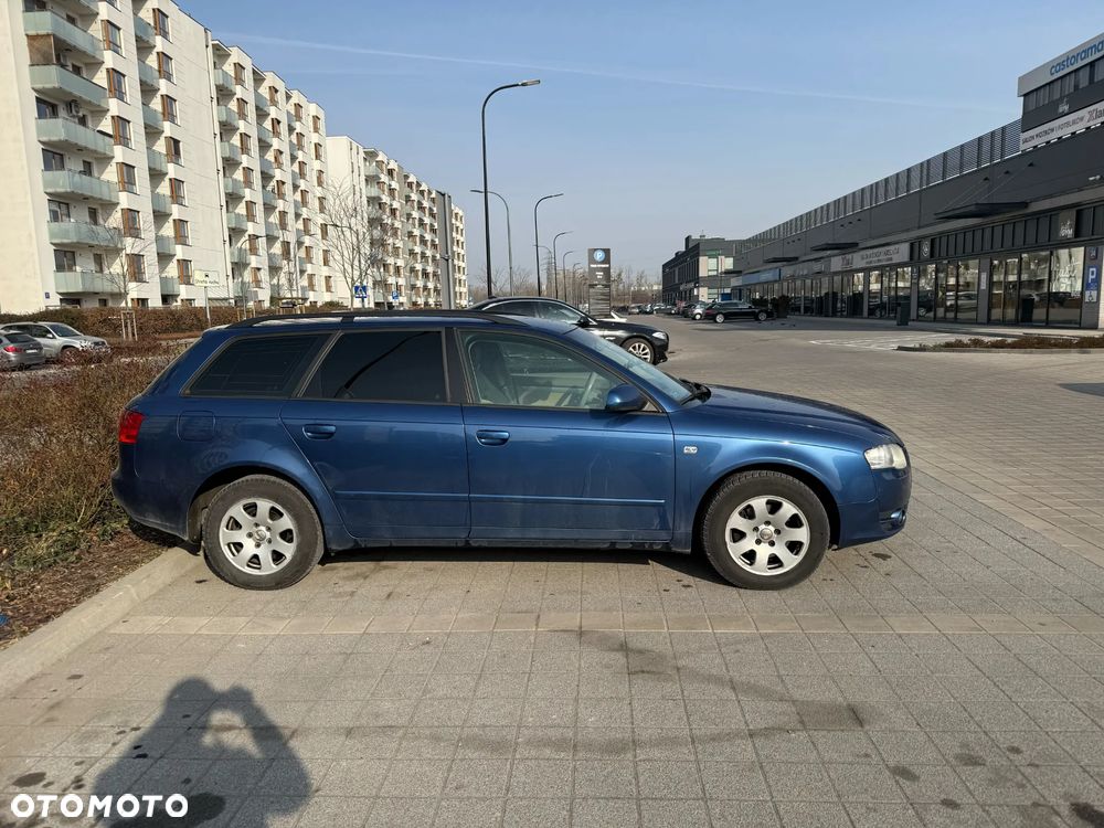 Audi A4 Avant - 4