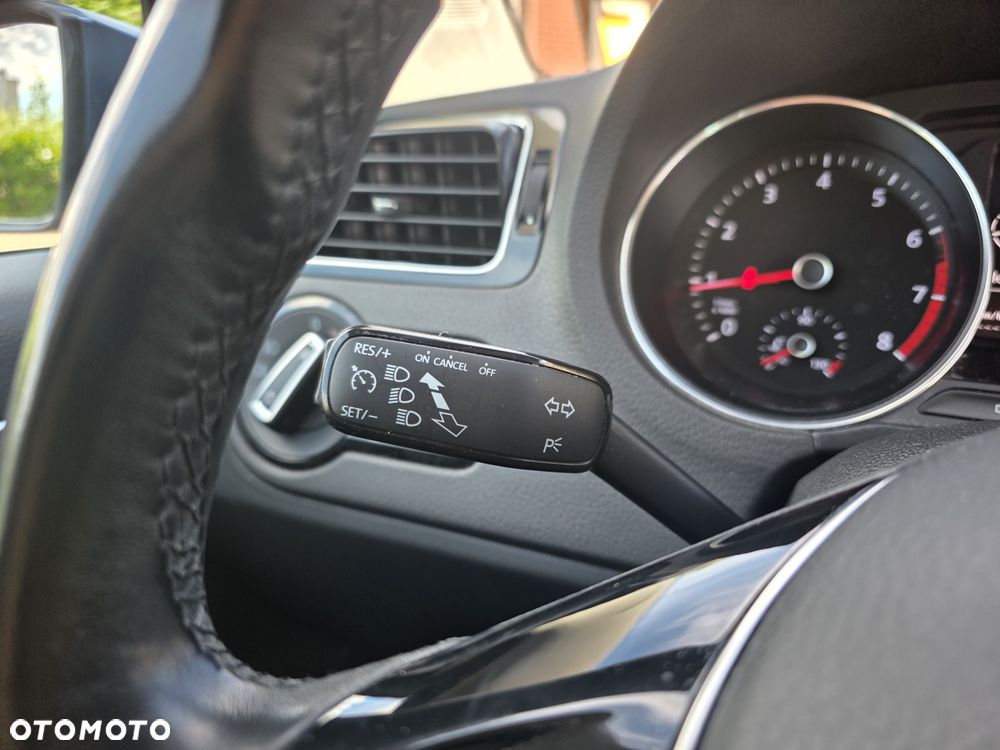 Volkswagen Polo 1.0 Blue Motion Technology beats - 17