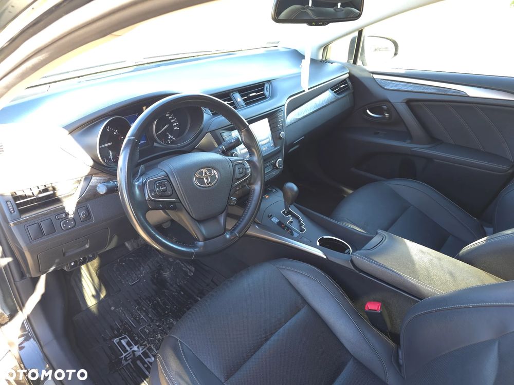 Toyota Avensis 2.0 Prestige MS - 23