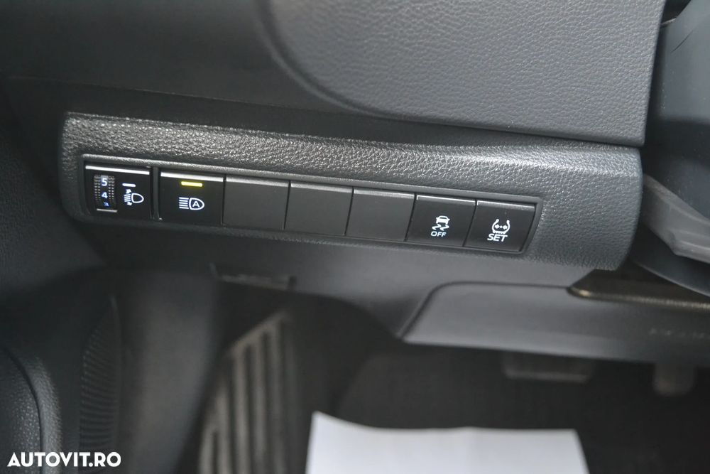 Toyota Corolla 1.8 HSD Dynamic - 12