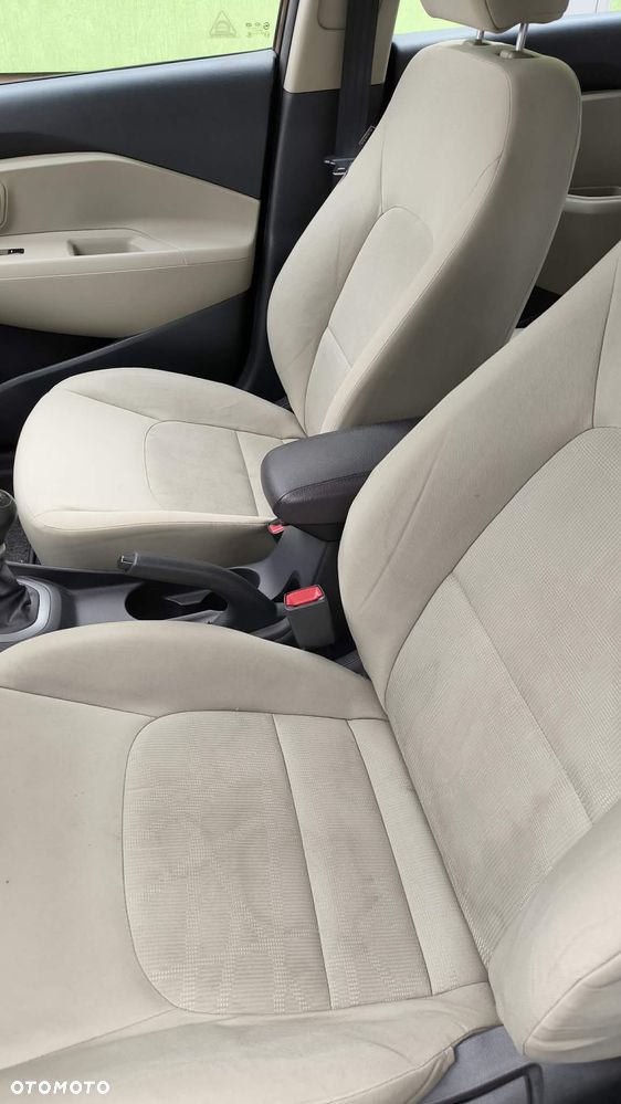 Kia Rio - 19