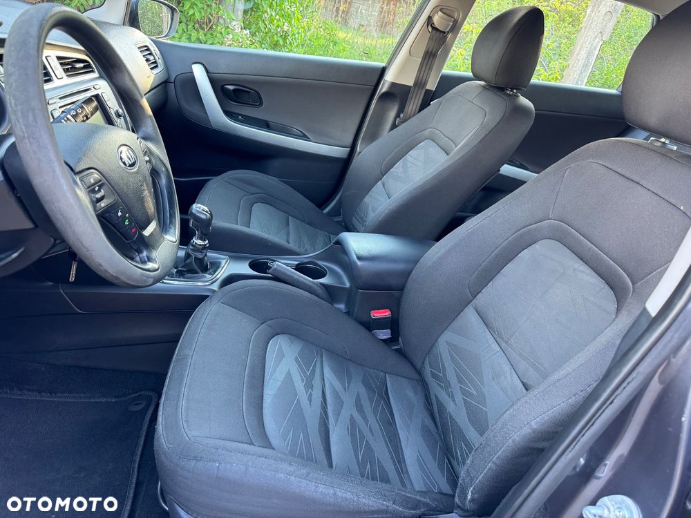 Kia Ceed 1.6 GDI ISG Dream Team Edition - 9