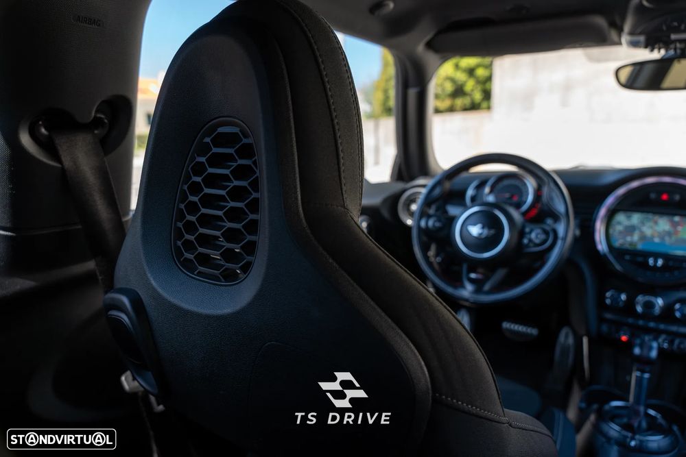 MINI 3 Portas John Cooper Works Aut. - 25