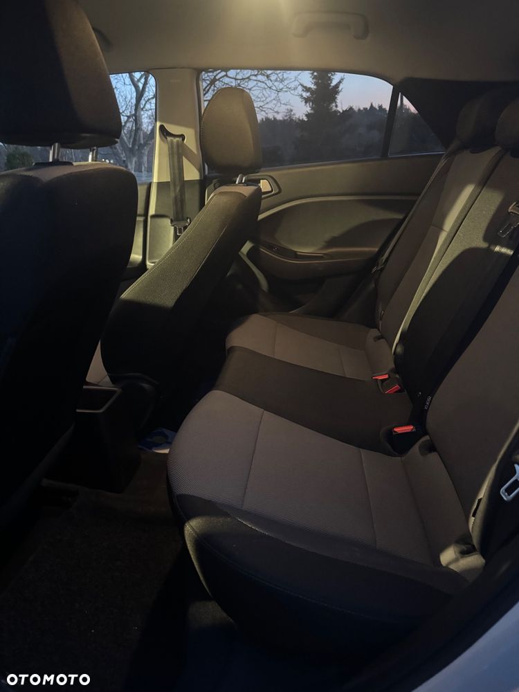 Hyundai i20 blue 1.2 Style - 11