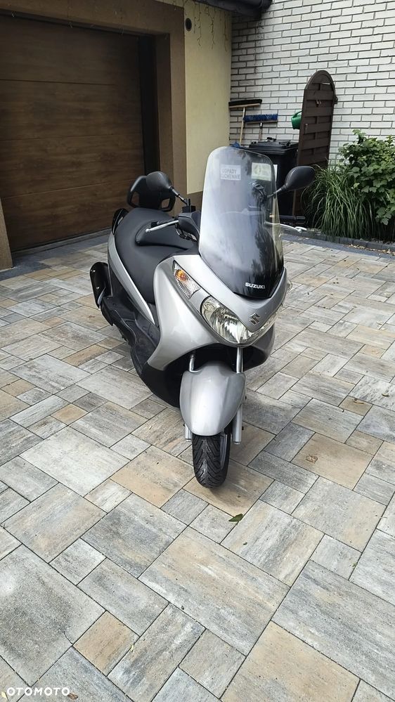 Suzuki Burgman - 3