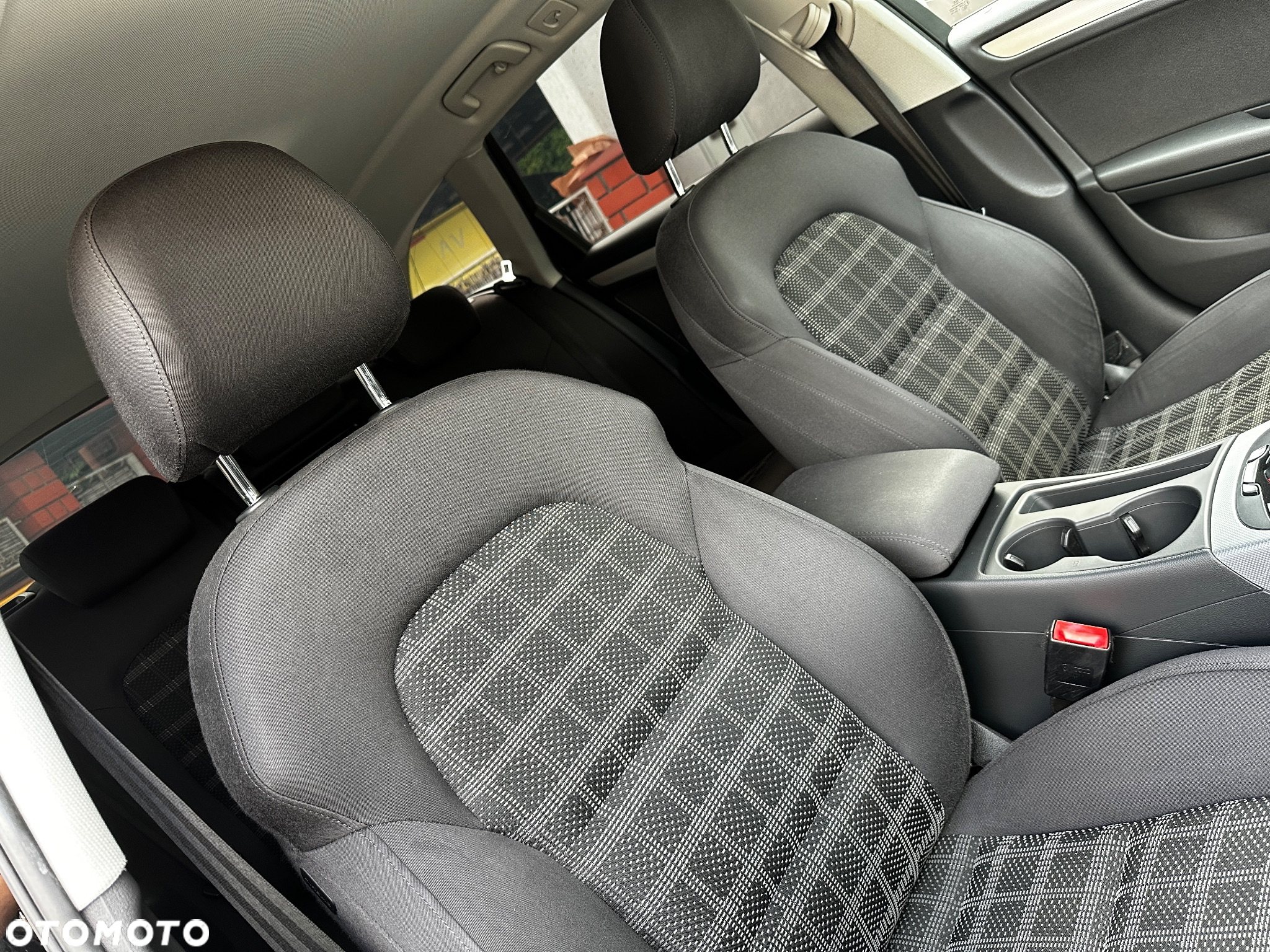 Audi A4 Avant 2.0 TDI DPF Ambiente - 17