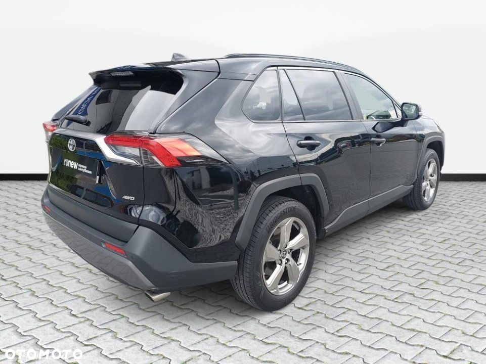 Toyota RAV4 - 5