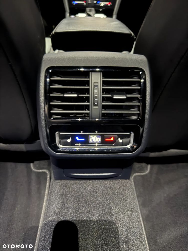 Volkswagen Arteon 2.0 TDI R-Line DSG - 12