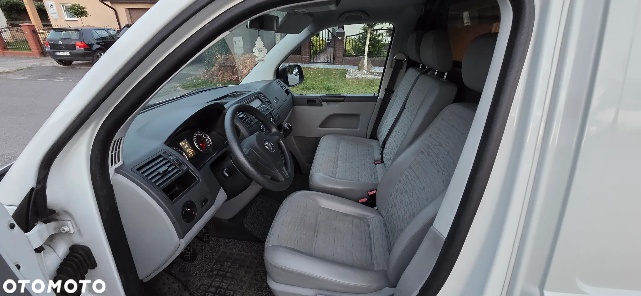 Volkswagen T5 - 6