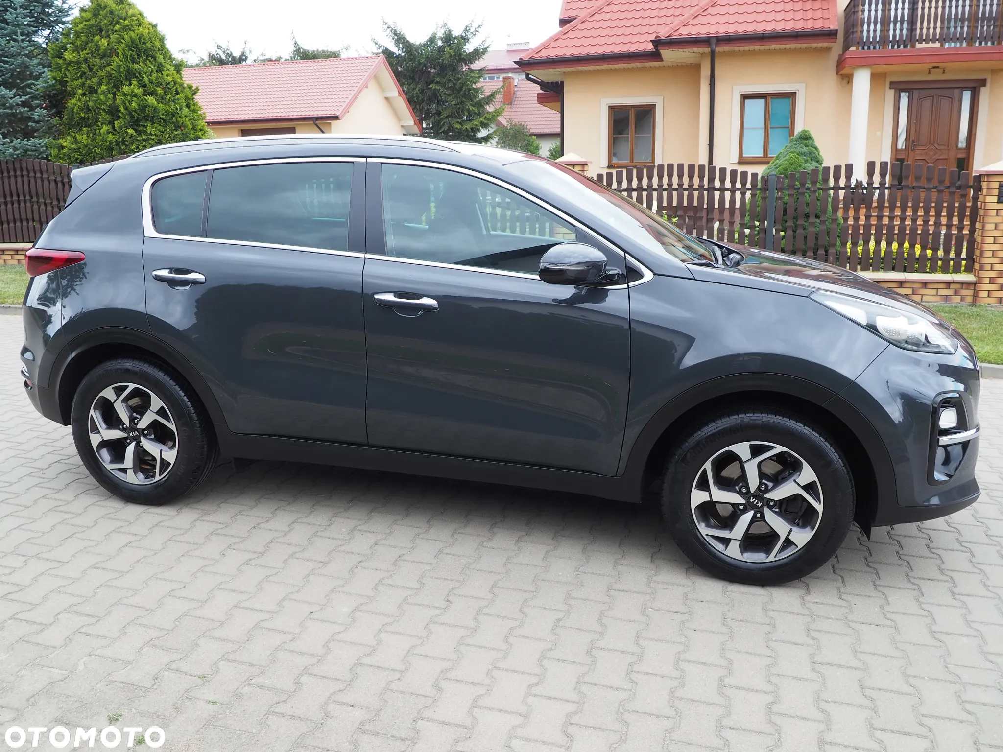 Kia Sportage - 16