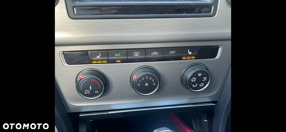 Volkswagen Golf - 18