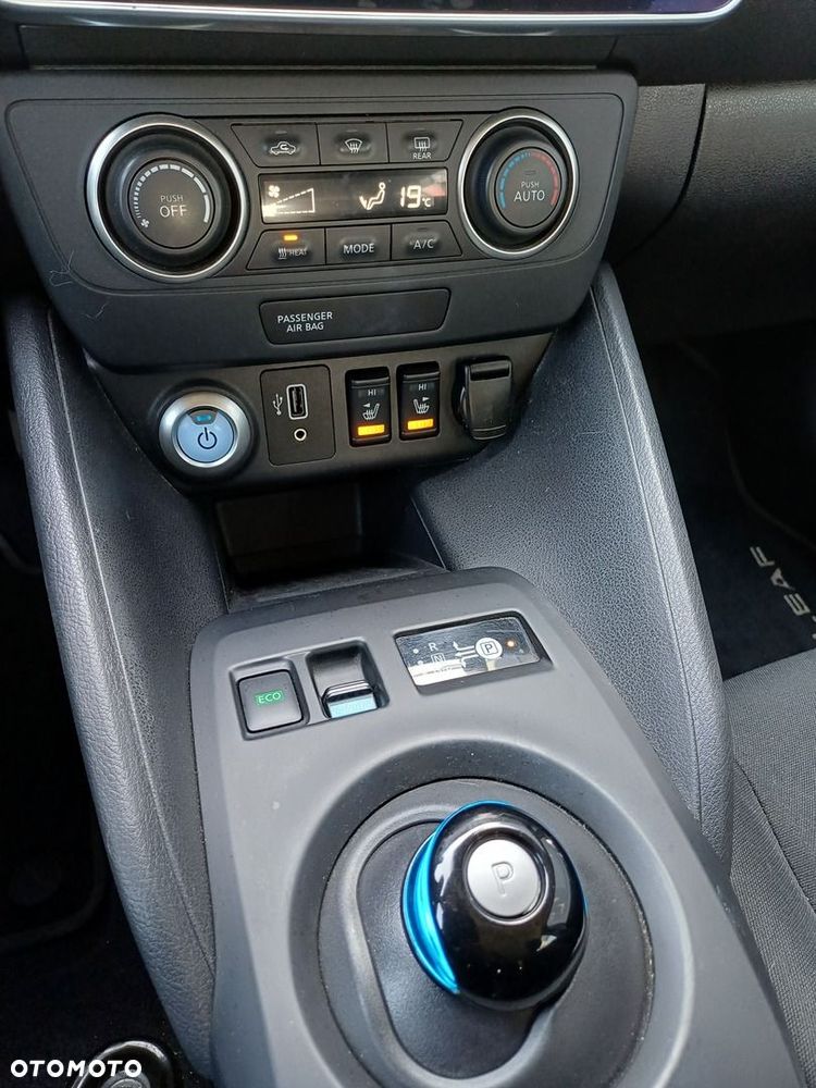 Nissan Leaf 40kWh Acenta - 15