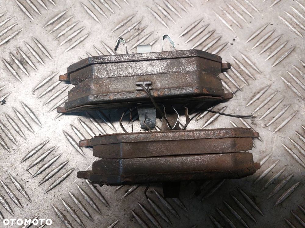 TARCZE HAMULCOWE PRZÓD + KLOCKI + ZACISKI SKODA OCTAVIA II LIFT 1.9 TDI - 9