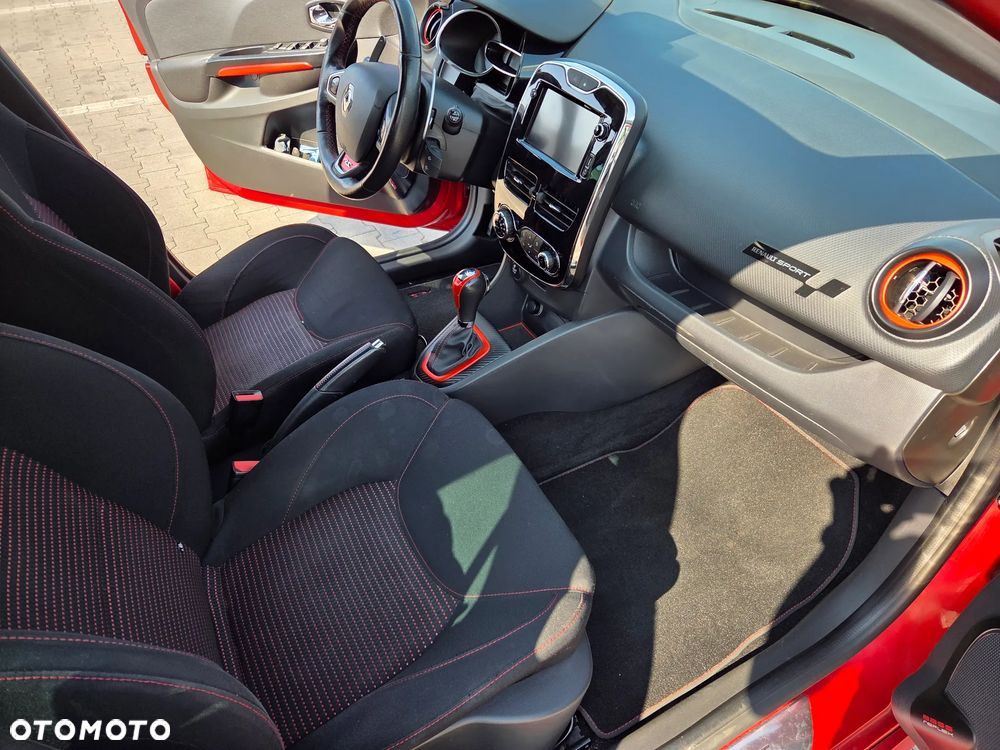 Renault Clio 1.6 R.S 200 EDC - 12