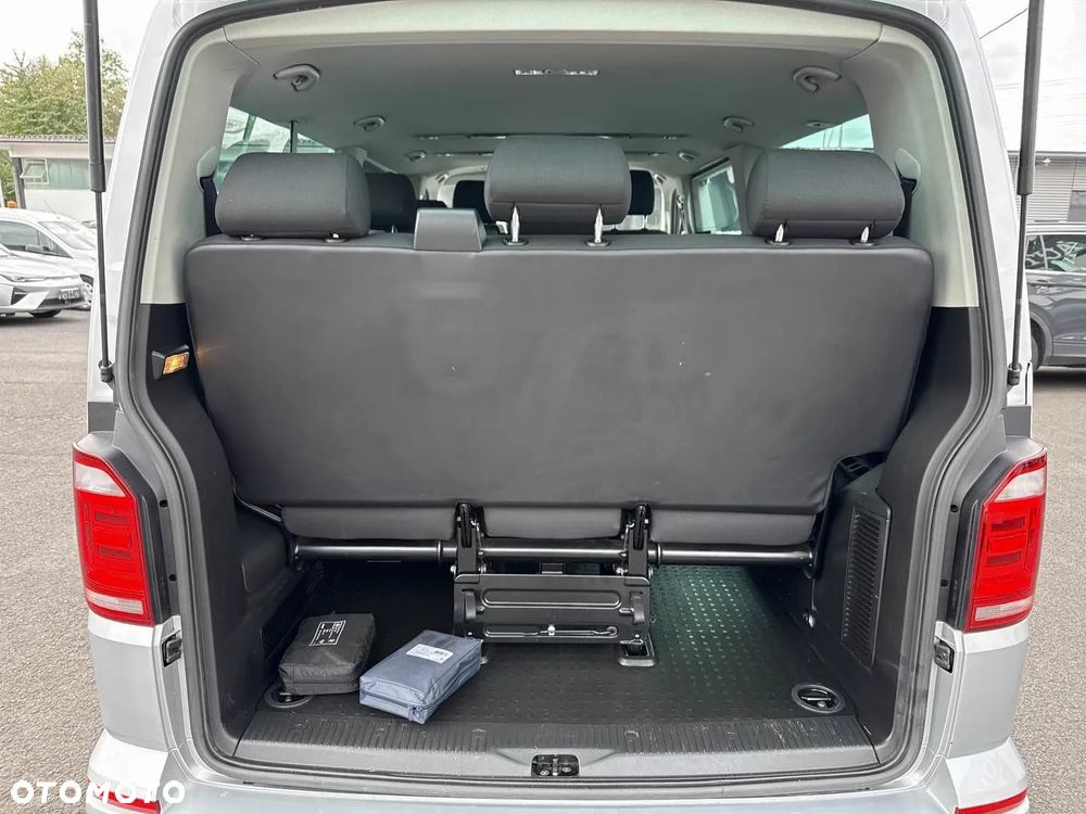 Volkswagen Caravelle - 22