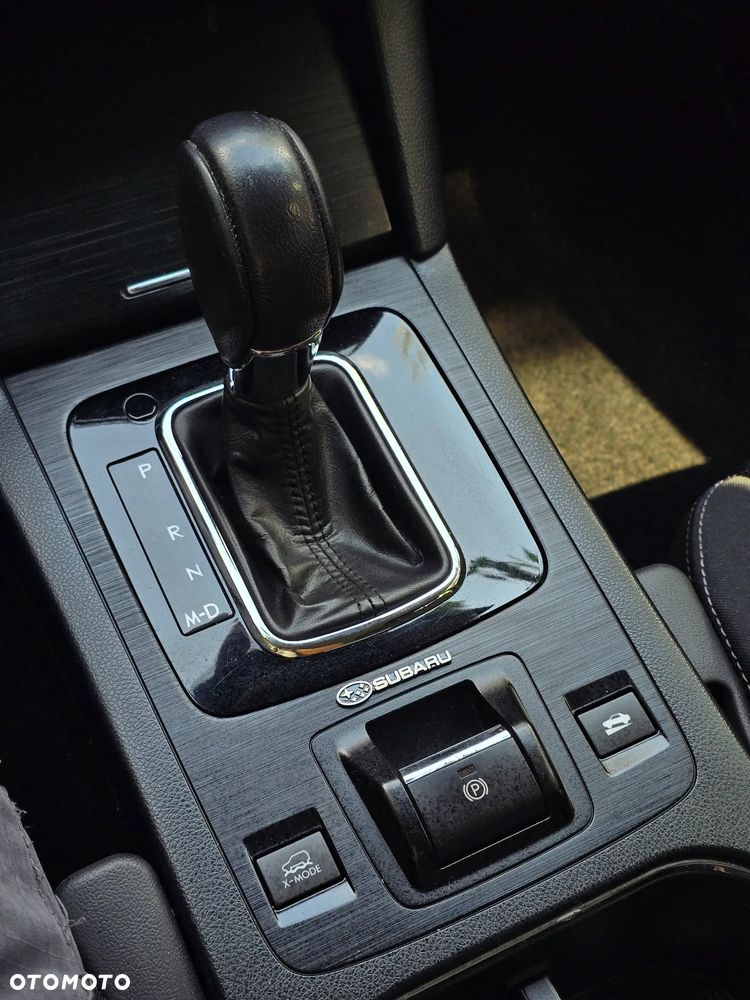 Subaru Outback 2.0D Exclusive Lineartronic - 32