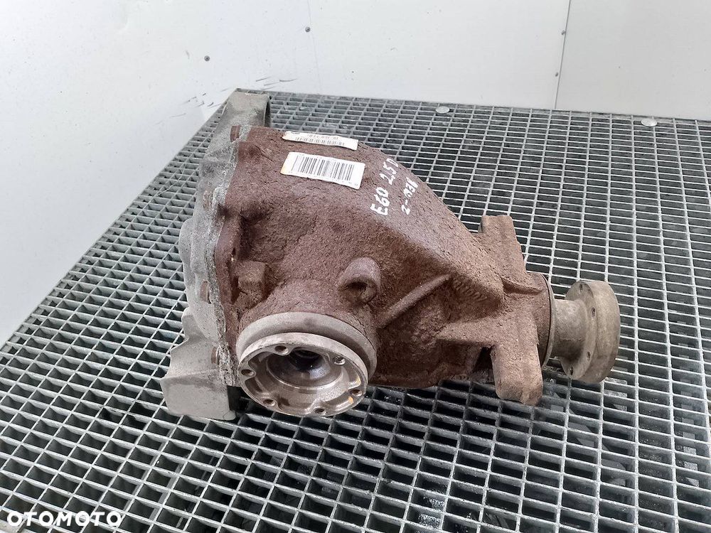 DYFERENCJAŁ TYŁ BMW SERIA 5 E60 7530897 2.5 D 525d - 1