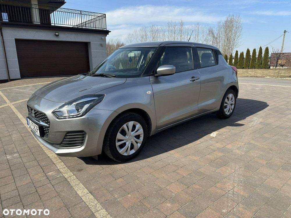 Suzuki Swift - 4