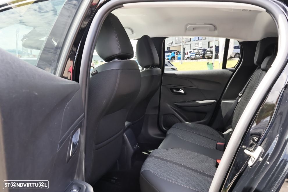 Peugeot 208 1.2 Hybrid Allure e-DCS6 - 17