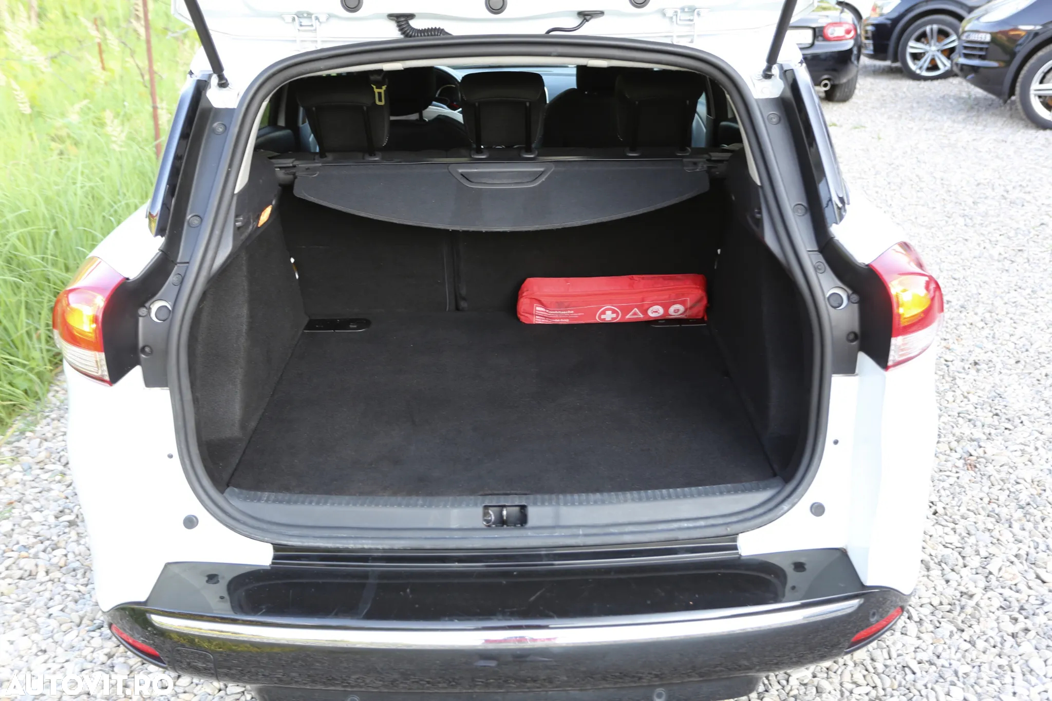Renault Clio TCe 90 Limited - 17