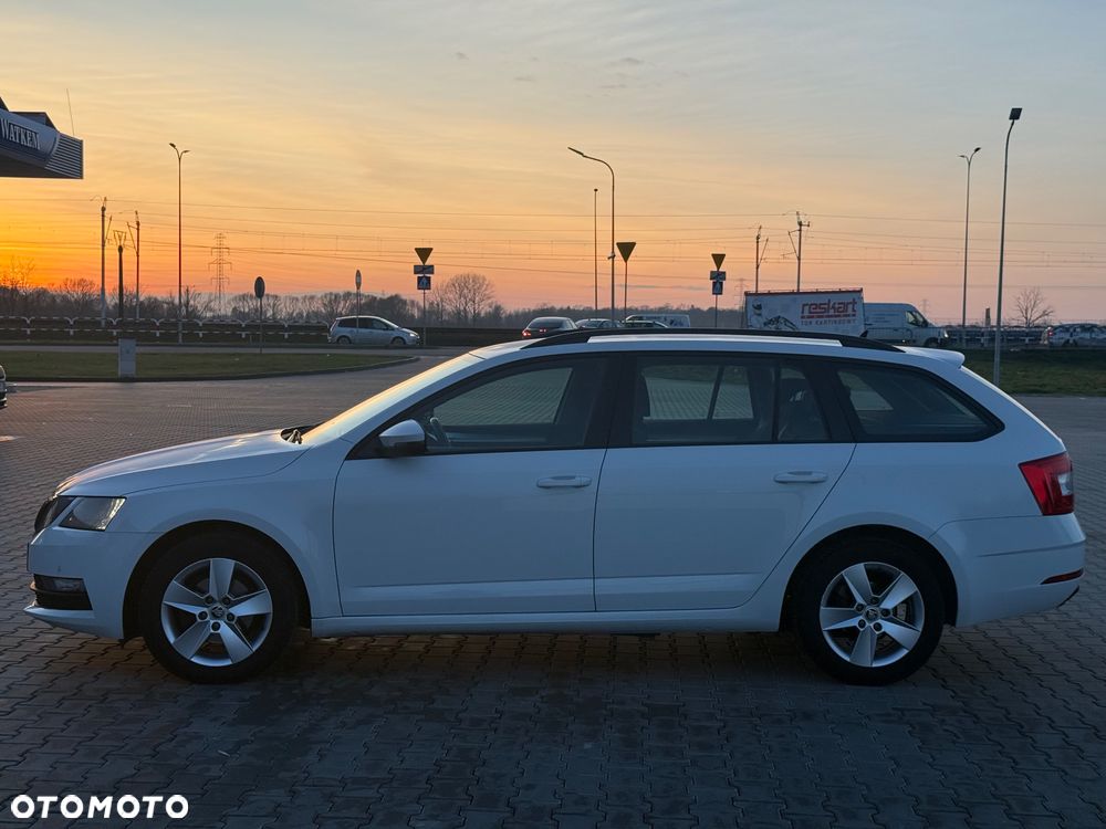 Skoda Octavia 1.6 TDI Ambition - 2