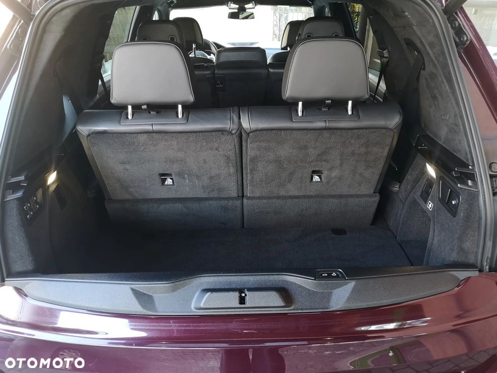 BMW X7 - 33