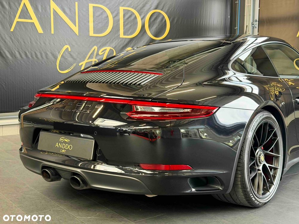 Porsche 911 Carrera 4 GTS PDK - 33