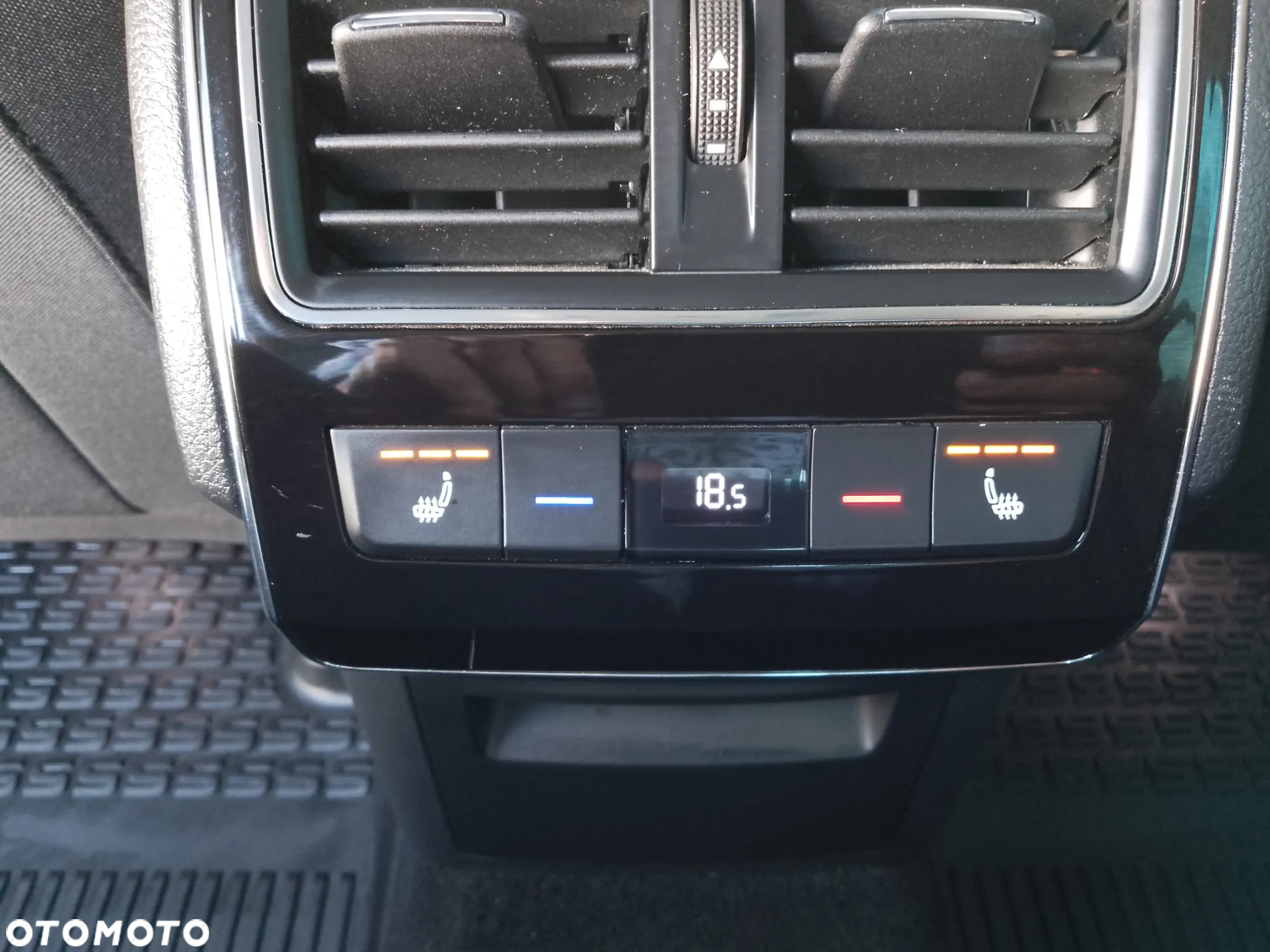 Skoda Superb 2.0 TDI SCR Style - 23