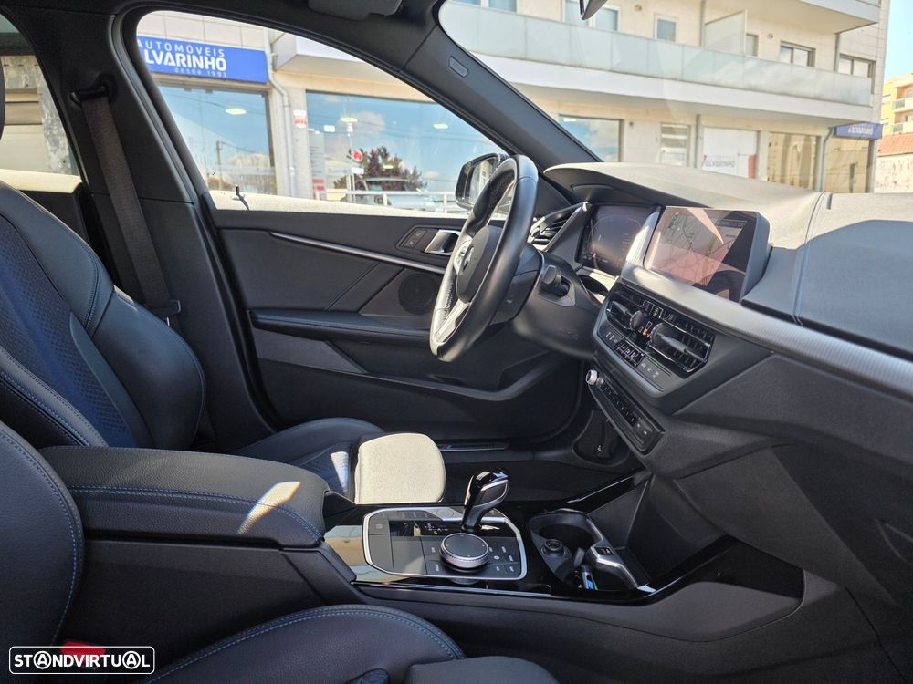 BMW 116 d Pack Desportivo M Auto - 27