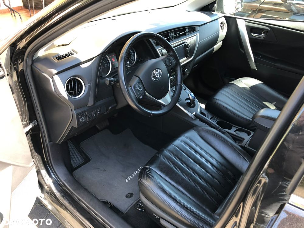 Toyota Auris - 8