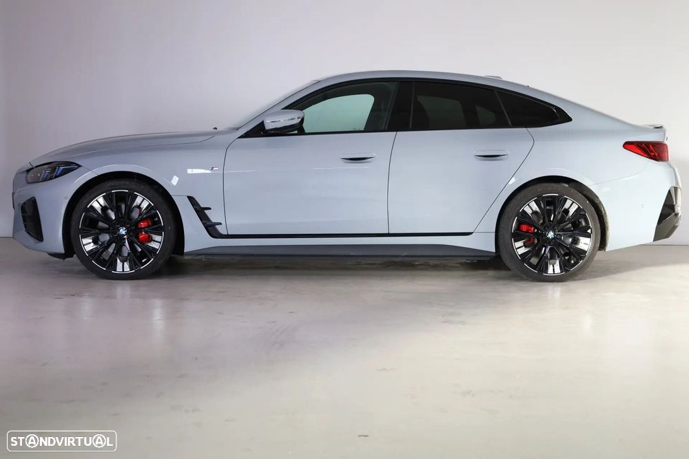 BMW i4 eDrive40 Edição Desportiva M - 3