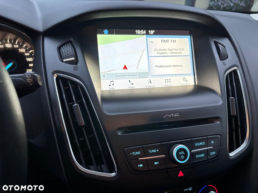Ford Focus 1.0 EcoBoost Hybrid TITANIUM DESIGN - 6
