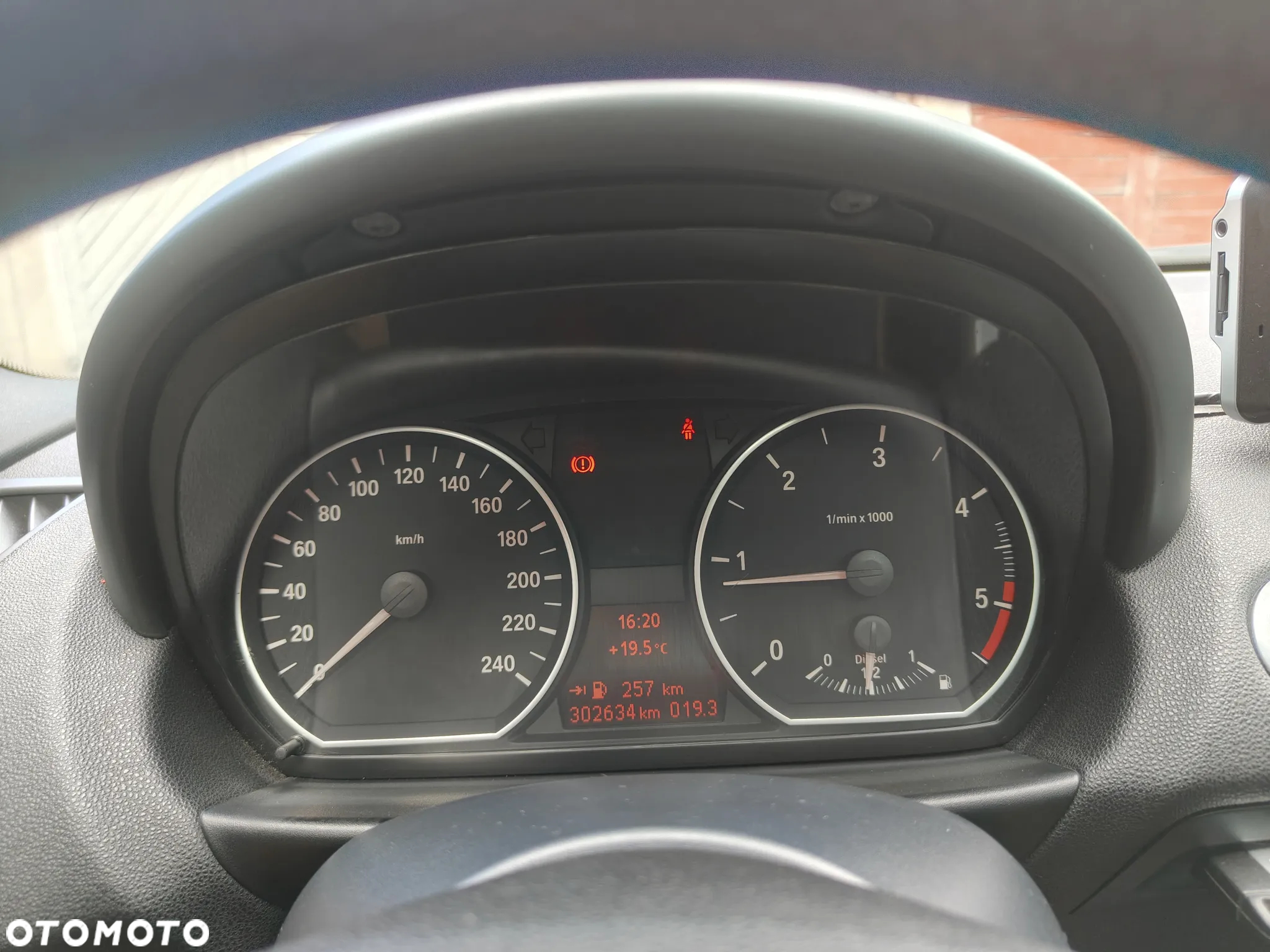 BMW Seria 1 120d - 11