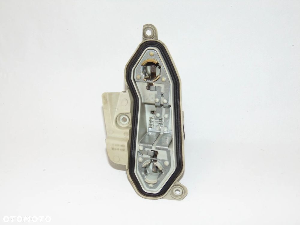 ORYGINAŁ wkład lampy lewej prawej tylny tył lewy prawy oprawka Opel Vectra C kombi 02-05r - 13