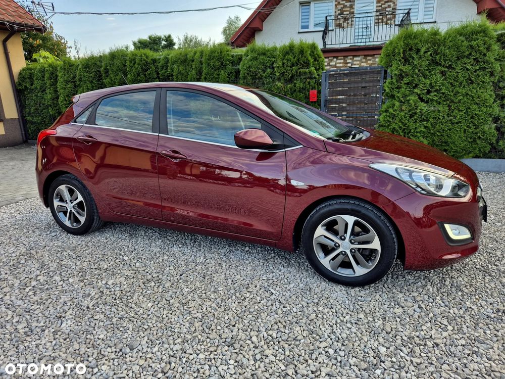 Hyundai i30 1.6 Fifa World Cup Edition - 13